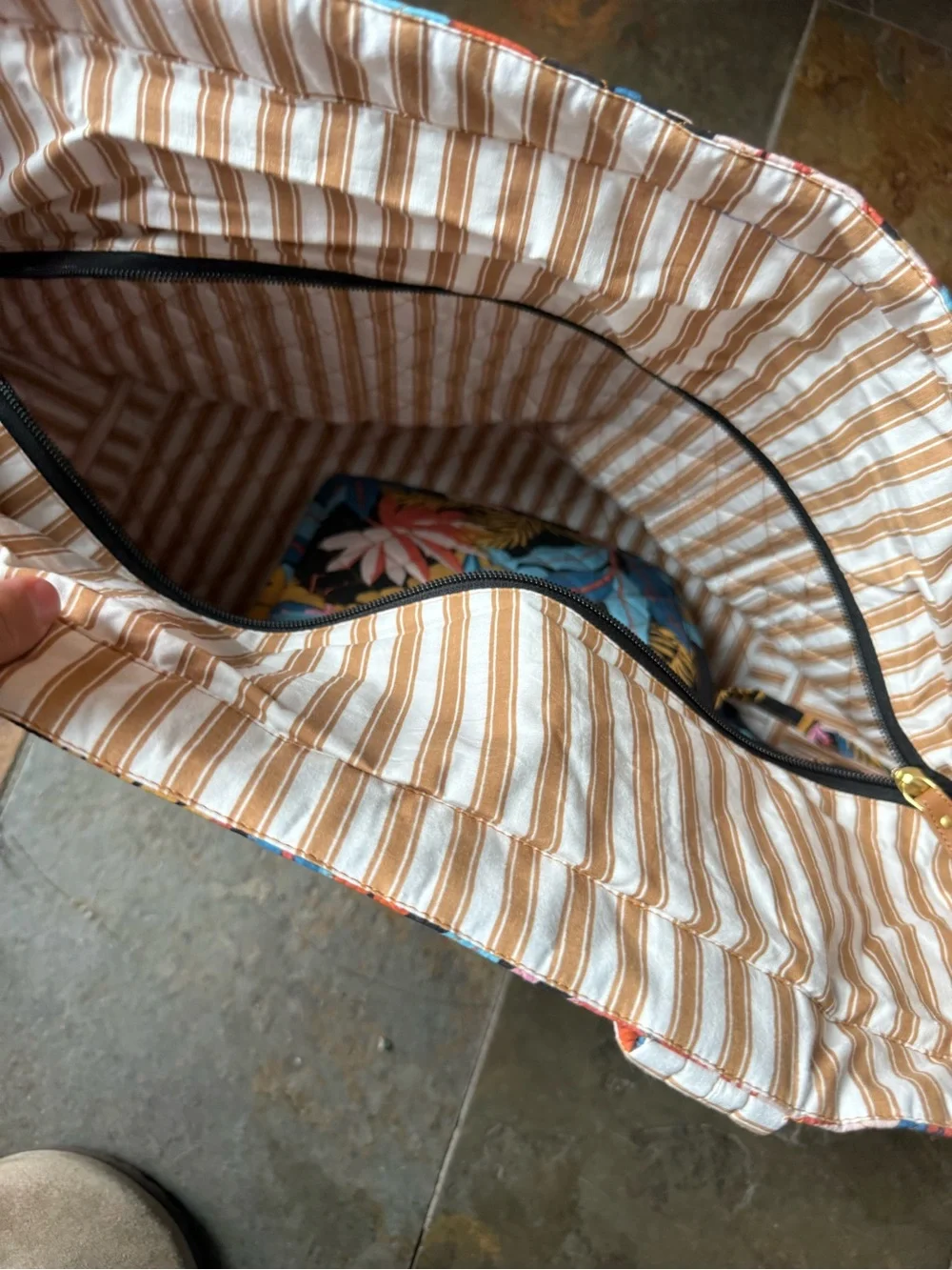 Quilted Tropical Print Tote Bag - Multi-Color